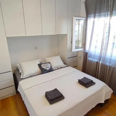 Elena Apartman Zadar
