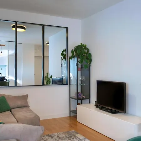 Elena Apartman *